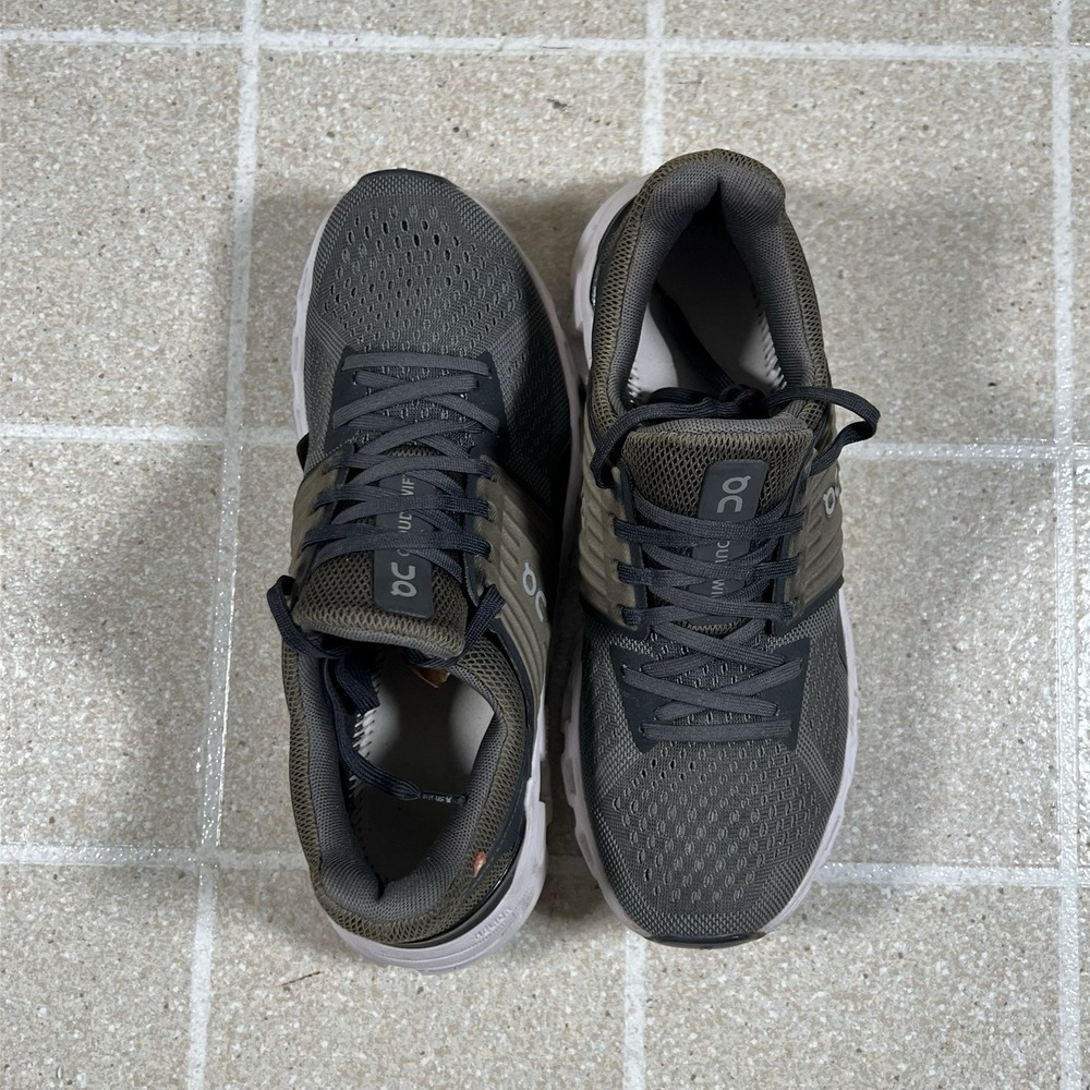 On Cloud Running Shoes for Women - Olive/Black - Picture 6 of 10